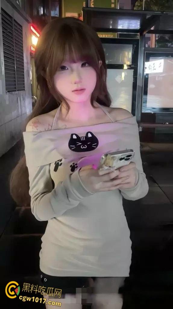 快手颜值主播【帅气的门牙】,线上1v1裸聊曝光,主动掰开骚穴自慰,每个动作都时刻挑逗着观众,诱惑感拉满!-2