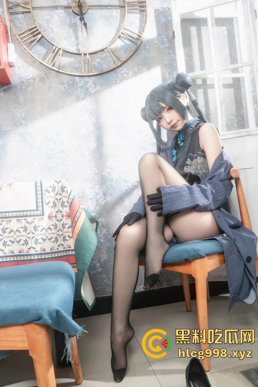 回忆缝纫机极品清纯萝莉【喵小吉】COS碧蓝档案妃咲！黑丝高跟掰穴，粉嫩小穴水润得想舔屏！-24