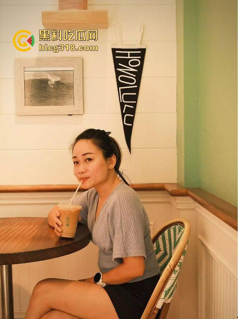 品味极品性感熟女,上演顶级人妻的诱惑,肛交口活样样精通,高能高燃场面应有尽有!-1