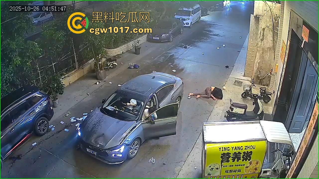 鬼火少年深夜惨遭横祸!深夜凌晨被醉酒司机撞了个倒头就睡,人都飞起来了,车的零件都着火了,极其惨烈!-5