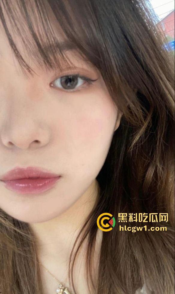 陌陌约的骚鸡真会玩!瓜友邀好兄弟双龙戏水,远程指导教调教,看得兄弟急的前列腺都要憋坏了!-7