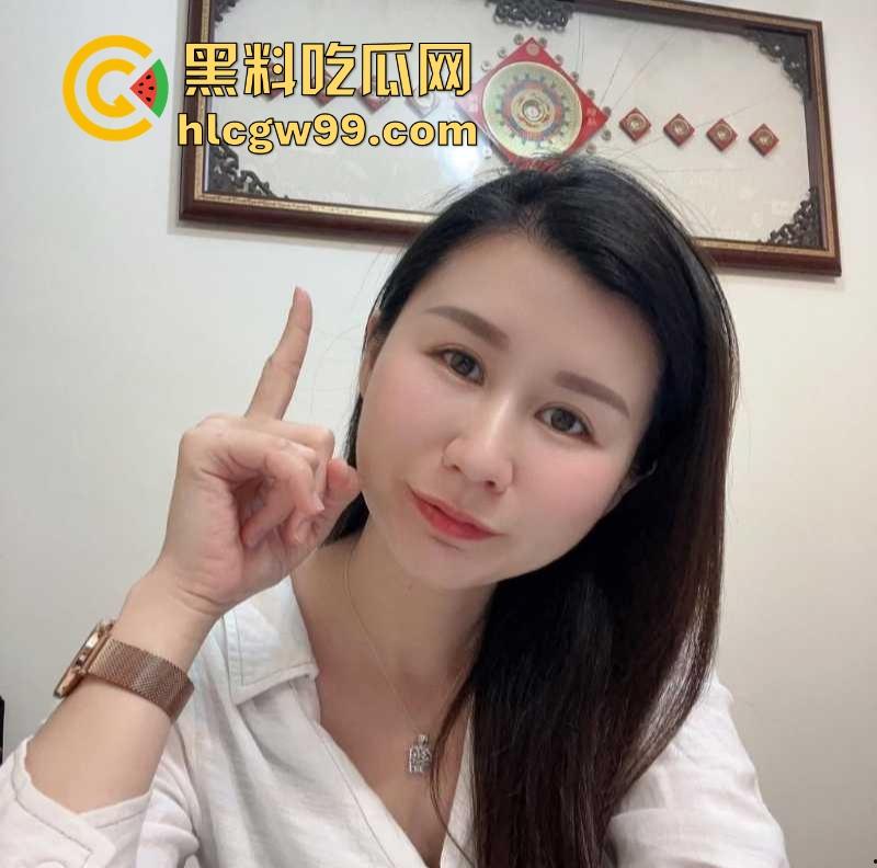 IG6000粉香港风水算命师【凯绮】拍给男友洗澡自慰视频泄密 不知她算没算到自己这一劫?-4