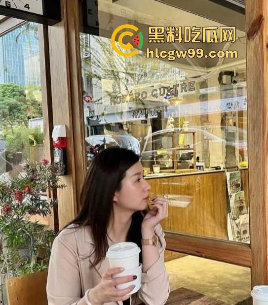 IG6000粉香港风水算命师【凯绮】拍给男友洗澡自慰视频泄密 不知她算没算到自己这一劫?-6