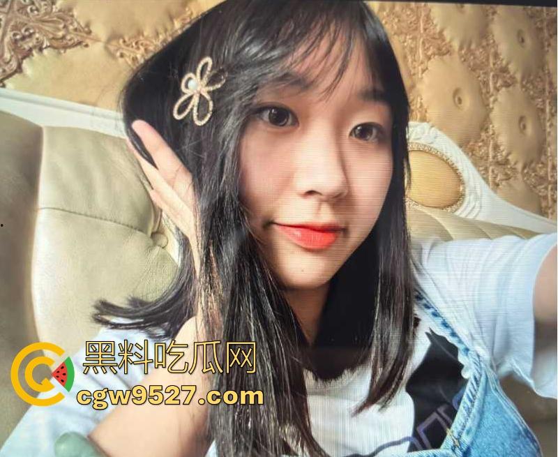 湖南师范学院00后【李小晴】做爱视频被男友曝光,巨乳翘臀画面露骨火辣,喜欢后入猛干淫水四溅!-4